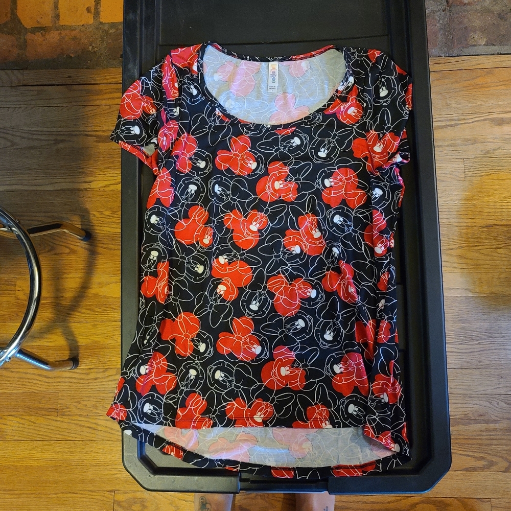 Minnie mouse tshirt